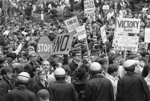 Dean-Rusk-Demonstration_I